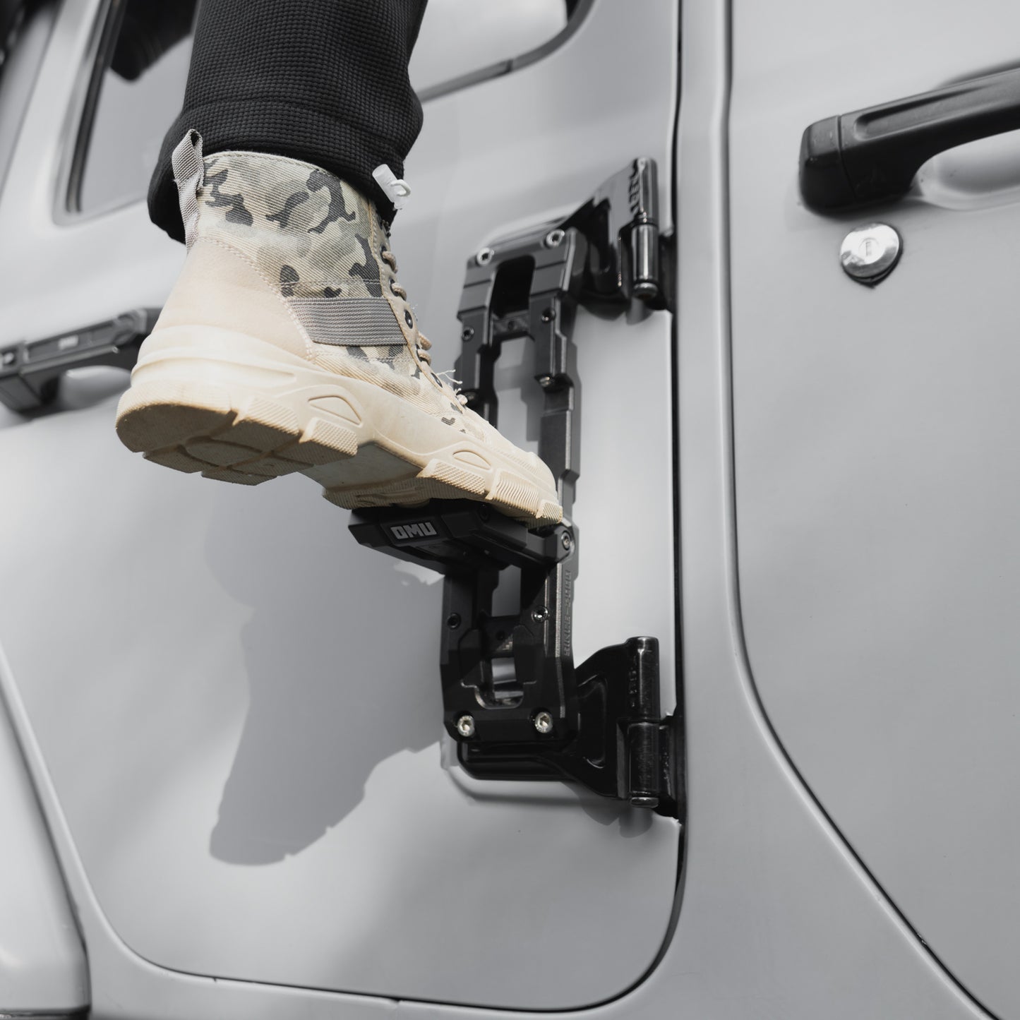 OMU Genesis Series Door Hinge Step Aluminum Folding Foot Pedal for Jeep Wrangler JK JL JT