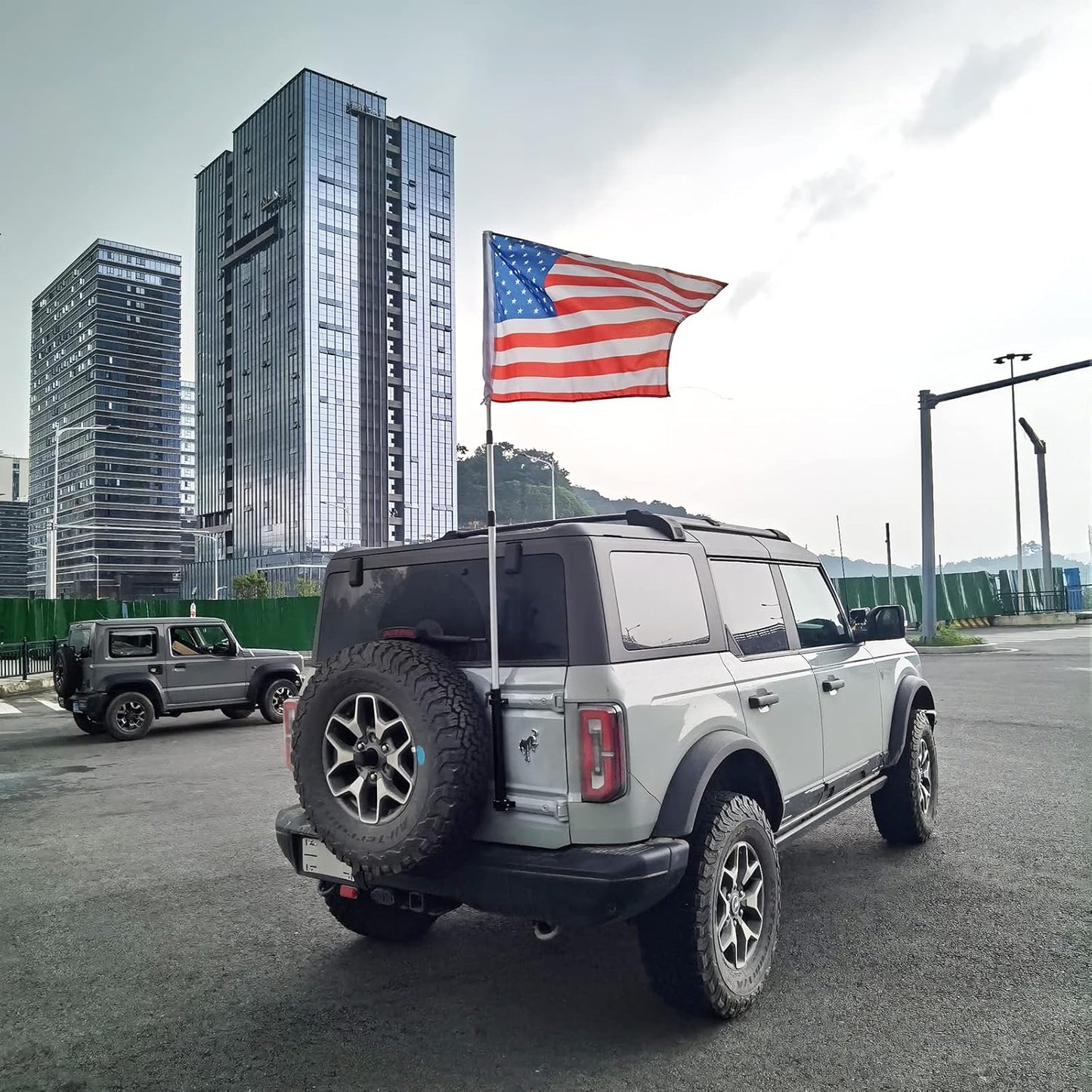Antenna Mount & Tailgate Hinge Mount Single Flag Compatible with Ford Bronco 2021 2022, Aluminum, No Drilling(Black)