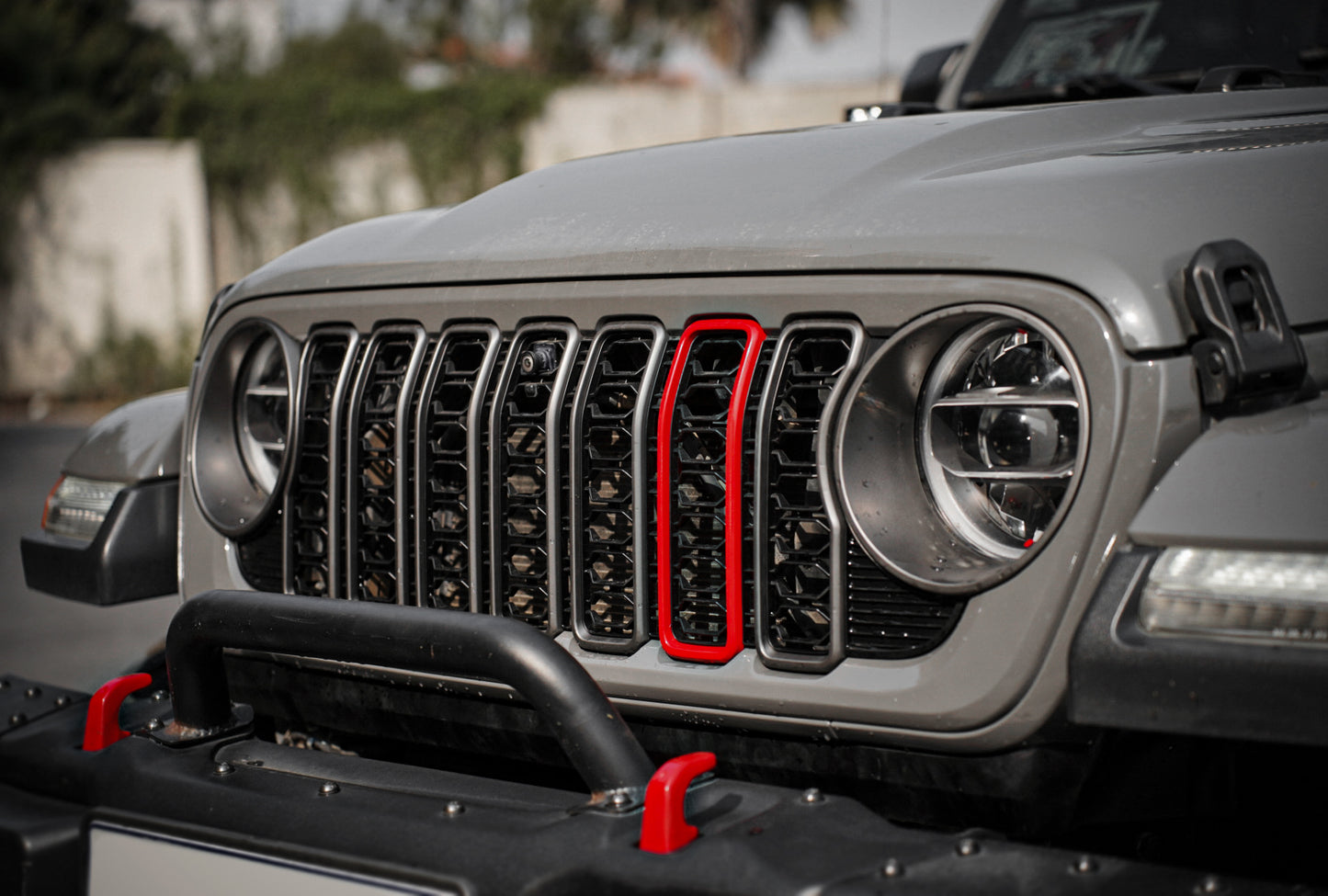 New Grille For Jeep Wrangler JL 2024 Car Mesh Accessories Offroad Parts With Camera Location