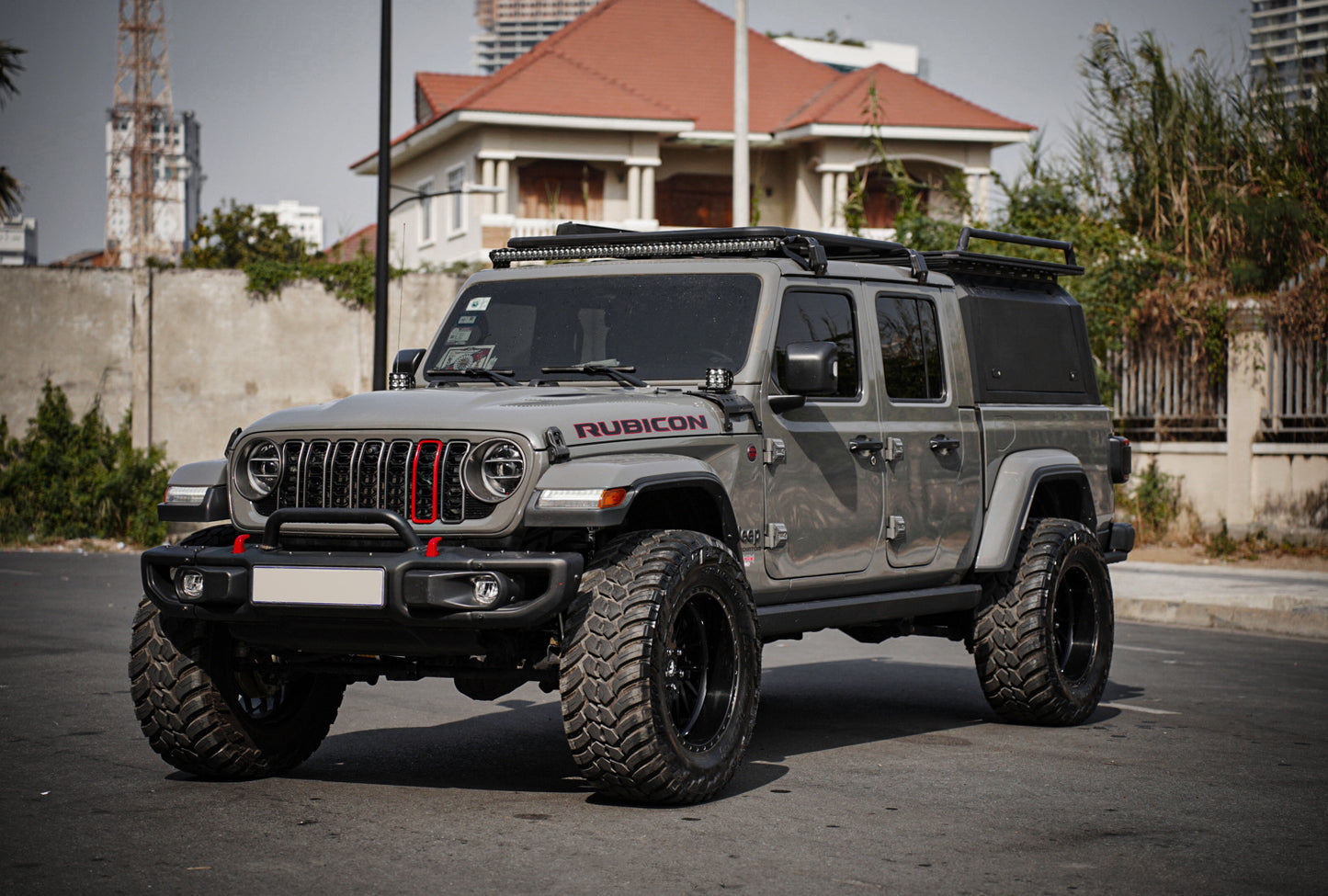 New Grille For Jeep Wrangler JL 2024 Car Mesh Accessories Offroad Parts With Camera Location