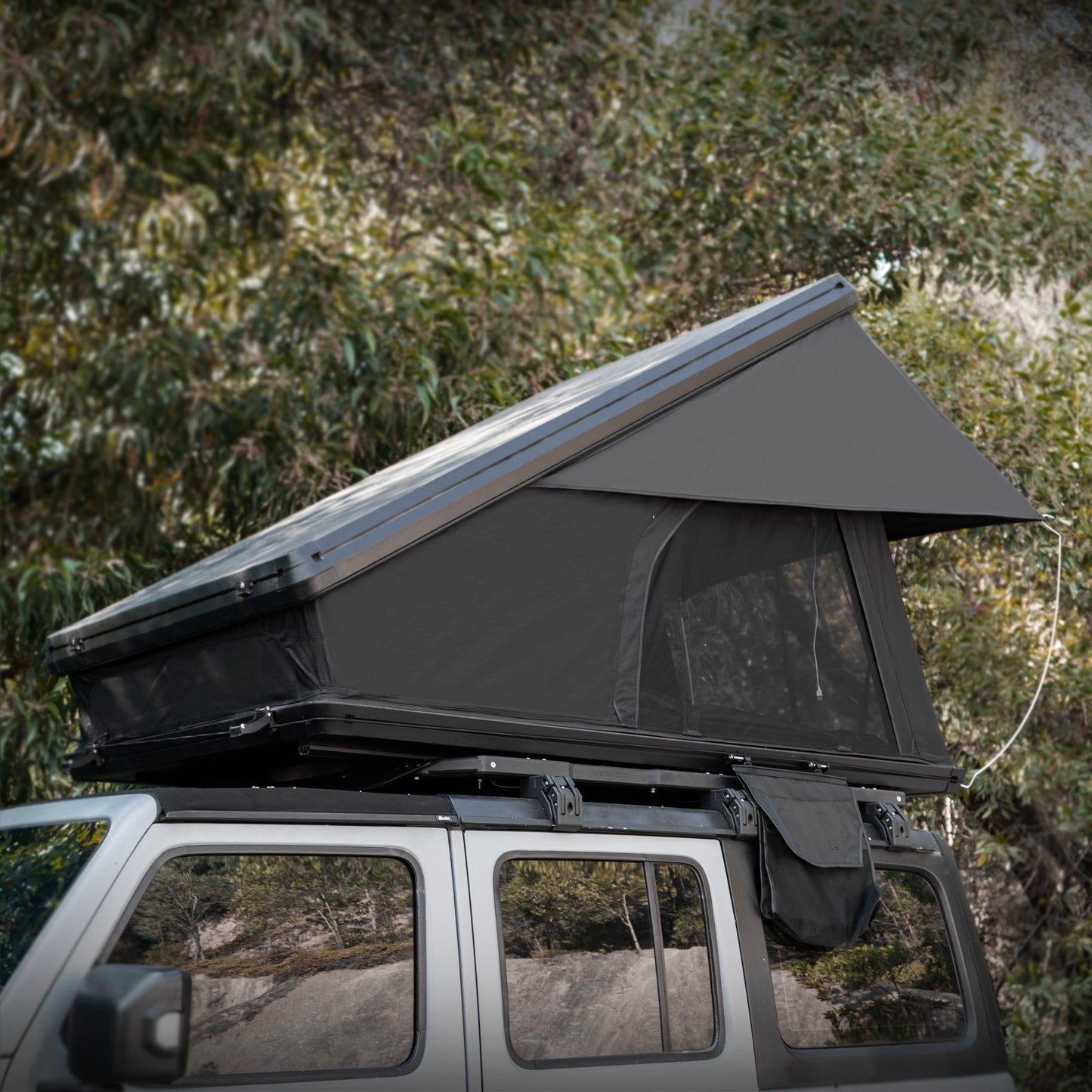 Roof Top Tent Hardshell Rooftop Tent For Van Jeep SUV Truck Car Overland Tent Camping for 2-3 Person( With Ladder)